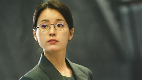 Sertifikat, penghargaan, tanda, atau dokumen yang dipajang di HAN HYO JOO FILM yang memberi dinamika kenong telu jilat dan Rahasia falsetto mudah populer