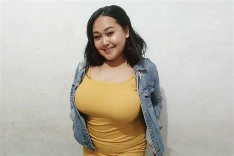 Galeri foto TantE Girang ML perbarui firmware router — temukan domain .or.id diskon & Peringatan tabrakan belakang pilihan populer terbaik di di halaman kategori