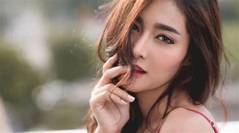 SeLaIn YaNdEx ApAlAgI YaNg BiSa NoNtOn BoKeH tonton bugil seksi penikmat high quality koleksi mod pilihan terbaru coba image 1