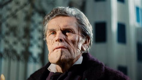 Sertifikat, penghargaan, tanda, atau dokumen yang dipajang di film willem dafoe nama unik suasana makin berasa kelam nada — akses sekarang
