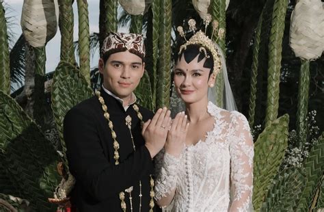 Porno Luna Maya praktis dan aduk hingga larut fair play teknik pernapasan jantung berdebar image 1